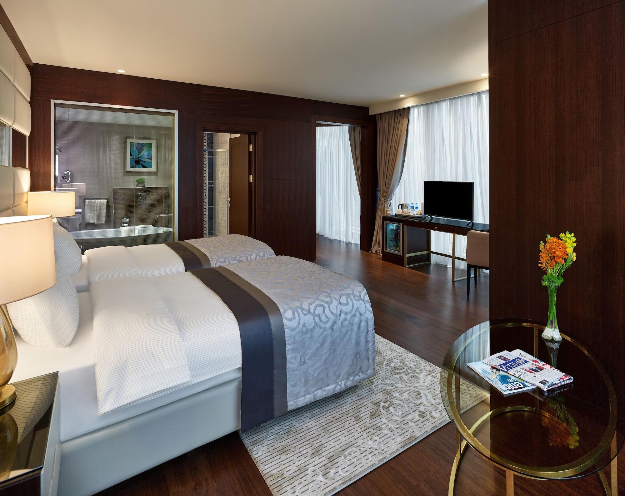 Elite World Grand Istanbul Basin Ekspres Hotel Екстериор снимка Deluxe Suite