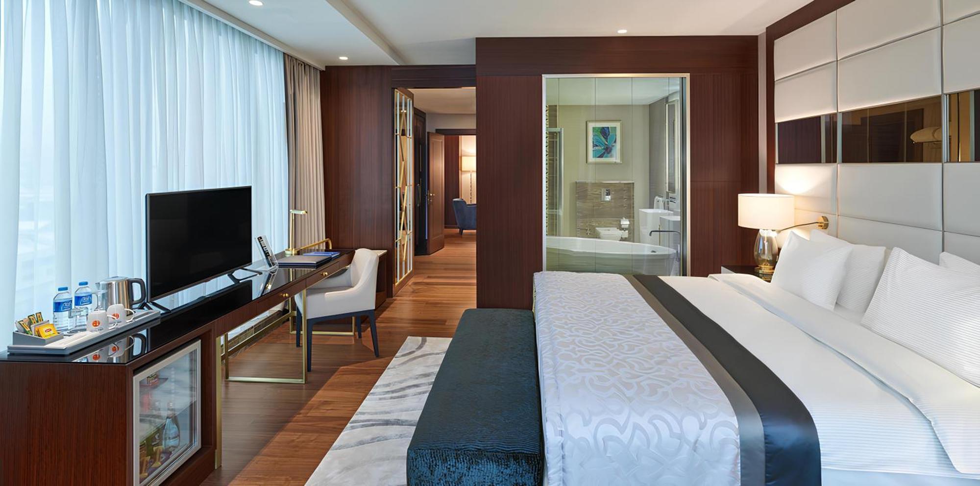 Elite World Grand Istanbul Basin Ekspres Hotel Екстериор снимка
