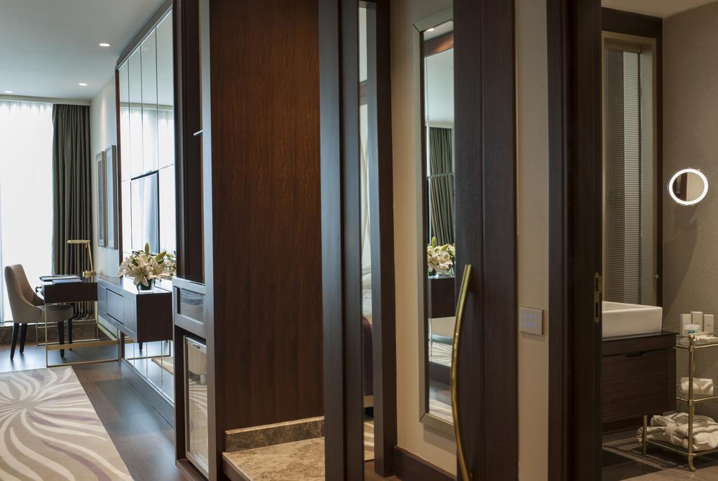 Elite World Grand Istanbul Basin Ekspres Hotel Екстериор снимка A room at the hotel